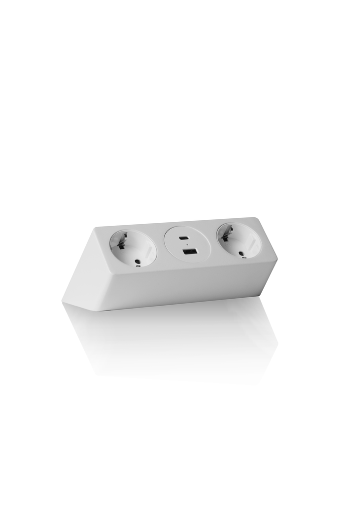 vitt-eluttag-i-modern-design-till-skrivbordet-lanab