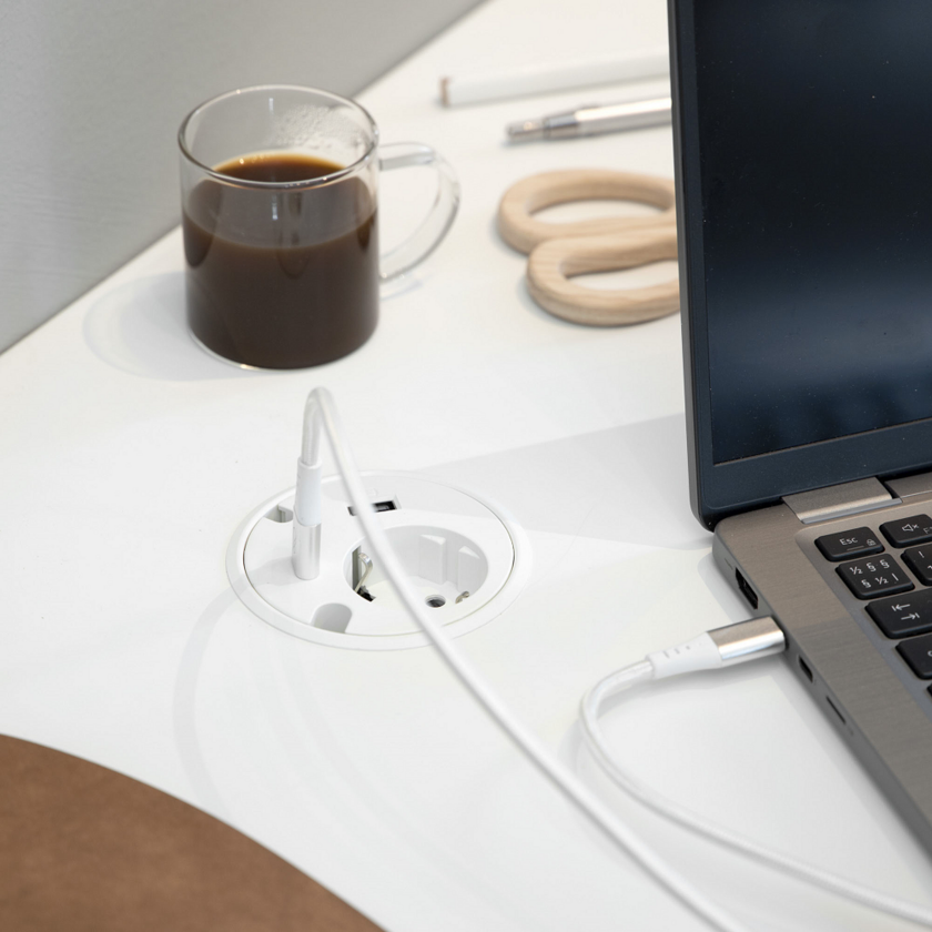 Powerdot 1 EL/1 USB A/ 1 USB C, 79 mm, vit